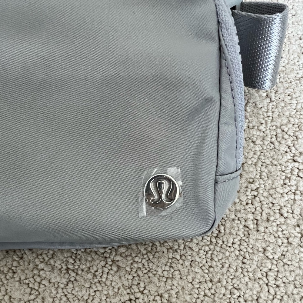 Lululemon gray belt bag